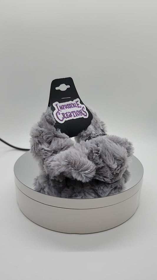 Urvan- 360 Scrunchie